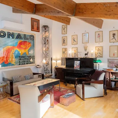 Apartment Loft Break With Aircon